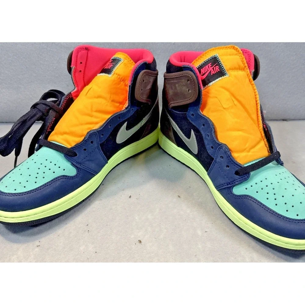 Jordan‎ 1 Retro High Tokyo Bio Hack Never Worn DS Size 10.5M 555088 201